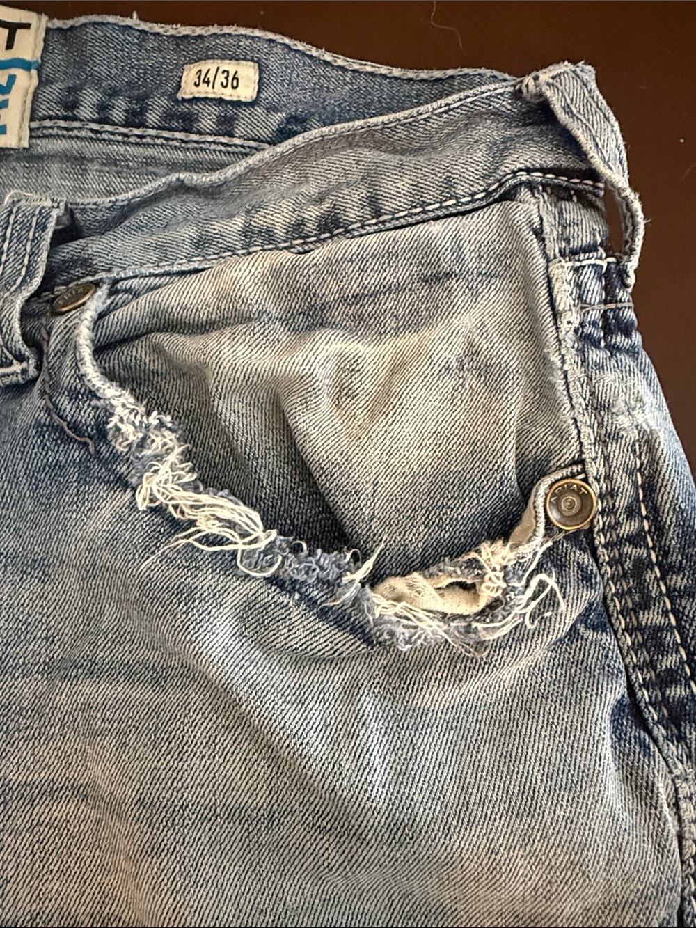 Ariat Slim Straight Light Wash Men's Jeans - Picture 8 of 8